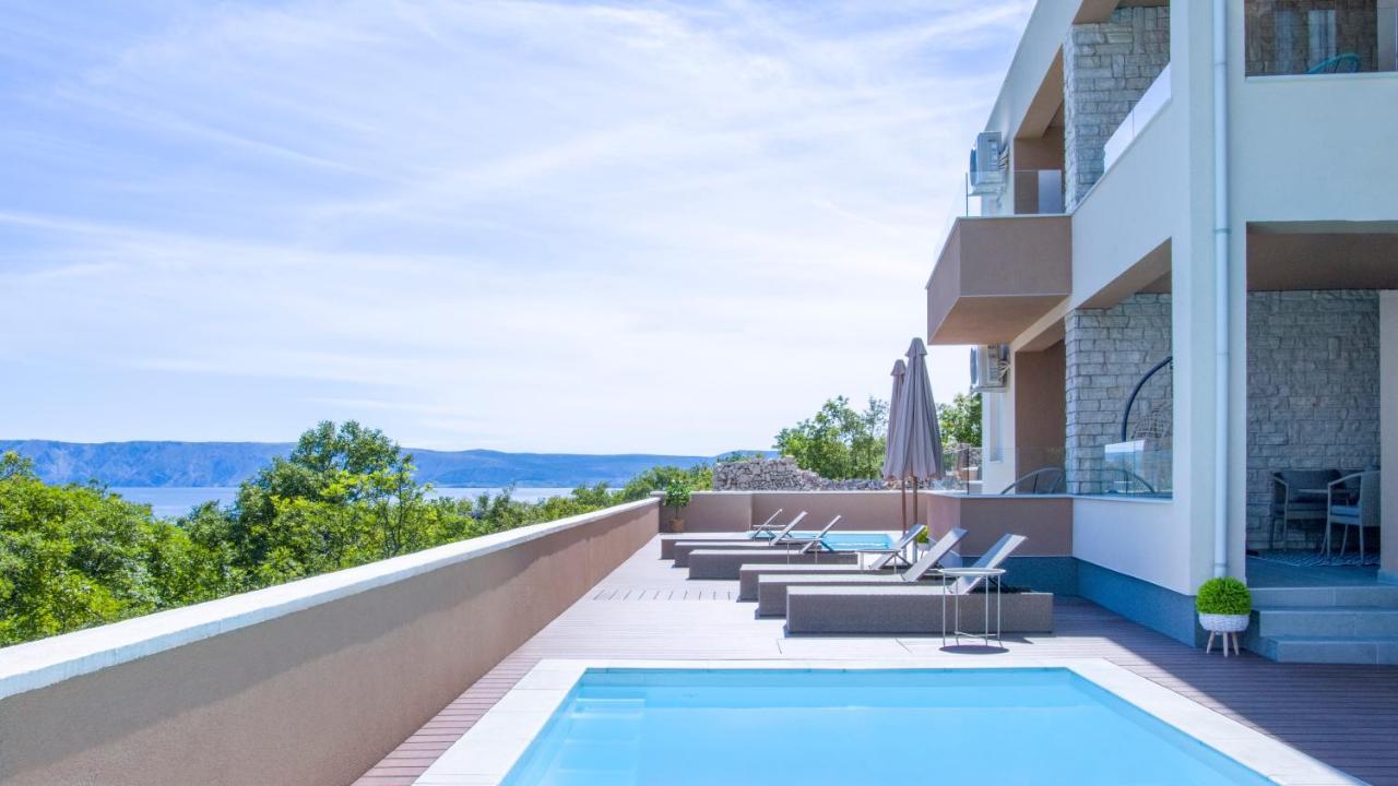 Apartments King And Queen Povile Exterior photo